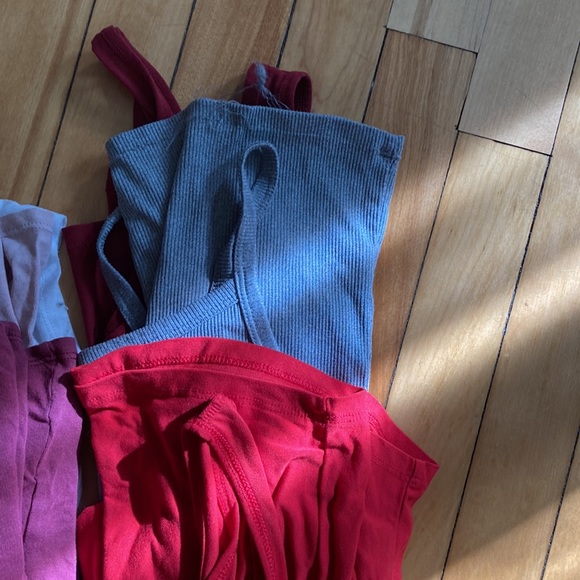 18 various brands of tops. - Picture 2 of 6